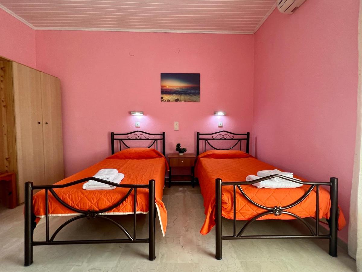 Aparthotel Elena Pool à Ágios Geórgios Extérieur photo