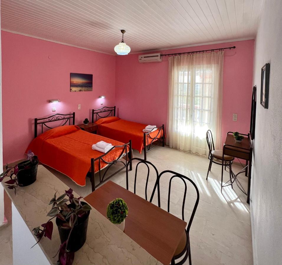 Aparthotel Elena Pool à Ágios Geórgios Extérieur photo
