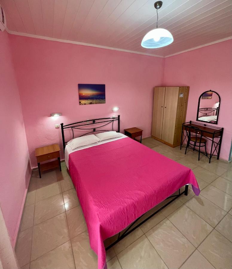 Aparthotel Elena Pool à Ágios Geórgios Extérieur photo