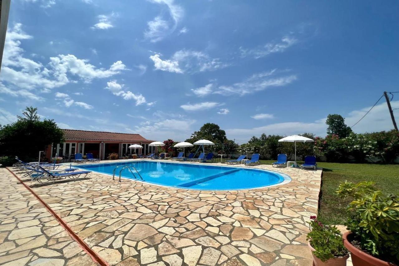 Aparthotel Elena Pool à Ágios Geórgios Extérieur photo
