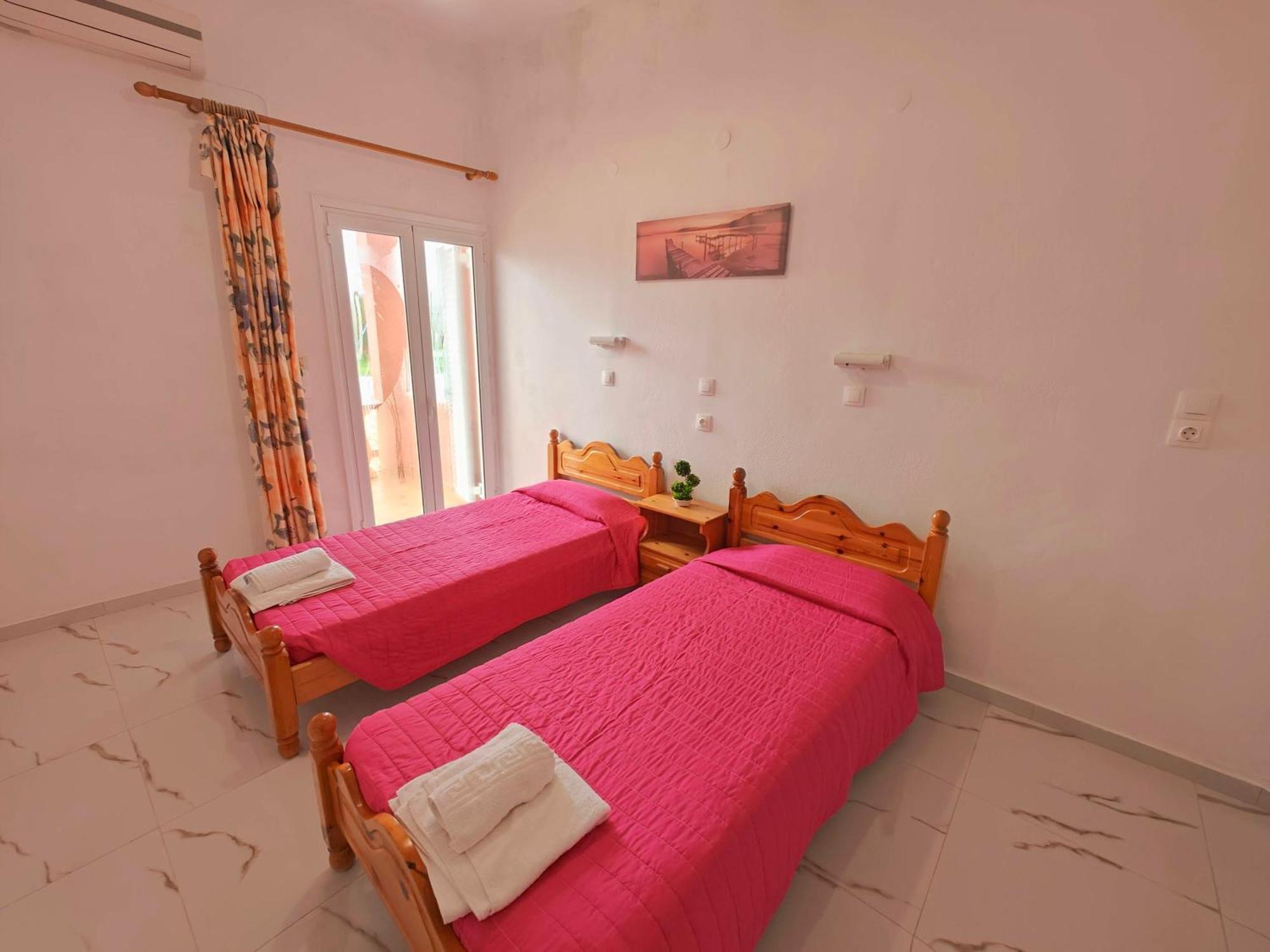 Aparthotel Elena Pool à Ágios Geórgios Extérieur photo